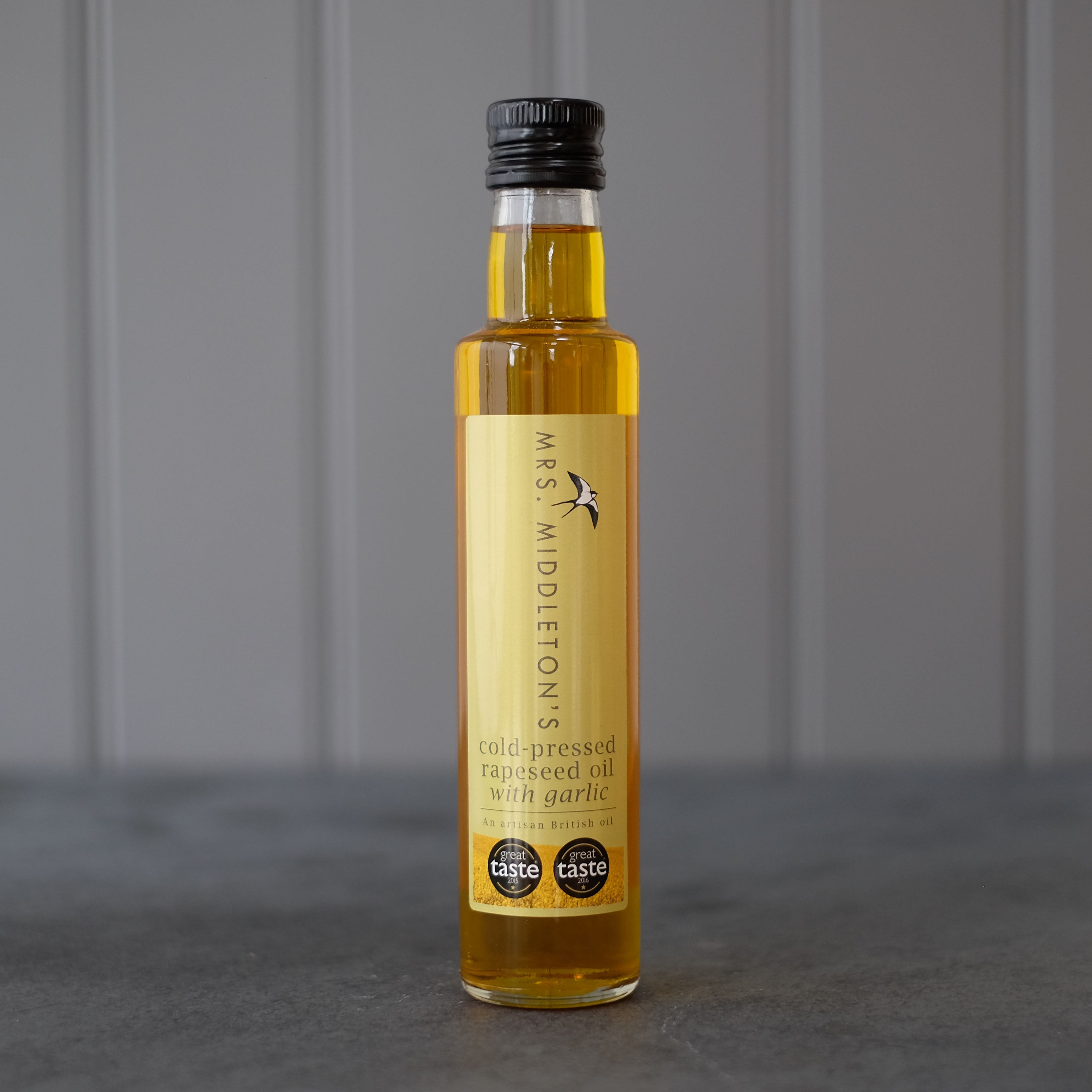 Cold Rapeseed Oil Cold-Pressed Rapeseed Oil with Garlic – Mrs Middleton's